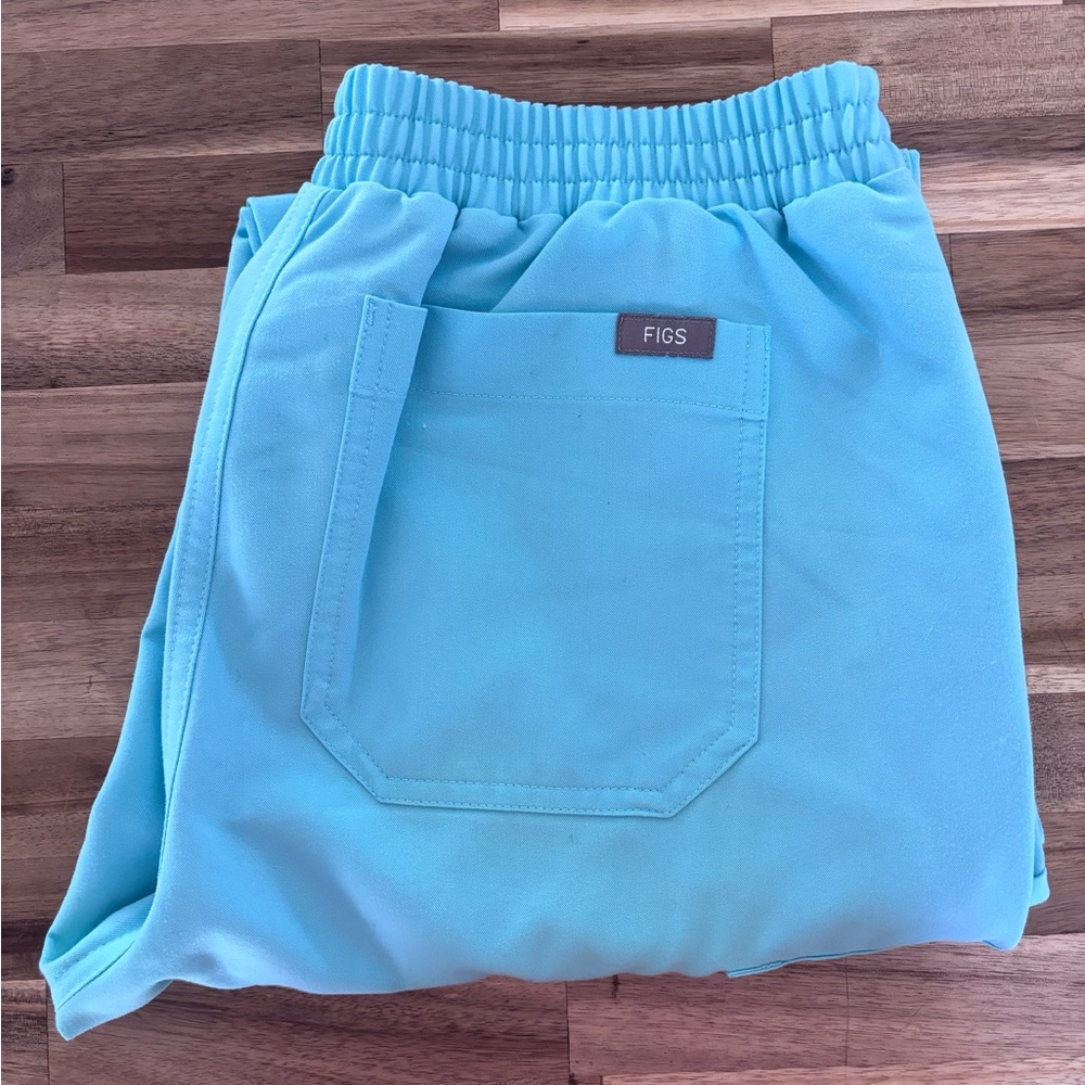 FIGS Scrub pants size small